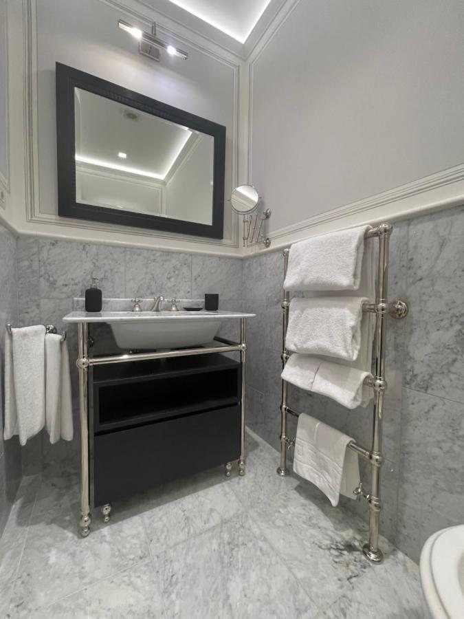 Calzaiuoli3 Luxury Flat In The City Center Of Florencia Exterior foto